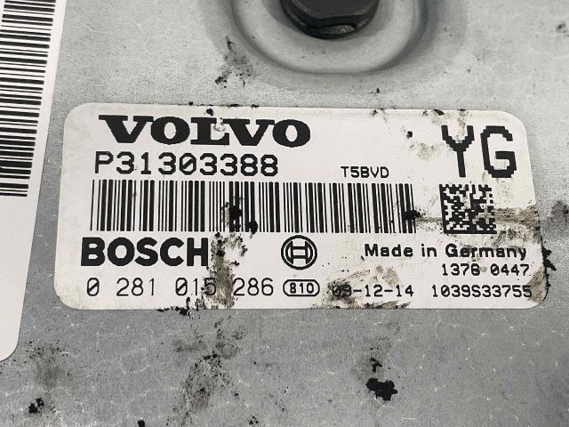 bontott VOLVO XC60 Motorvezérlő