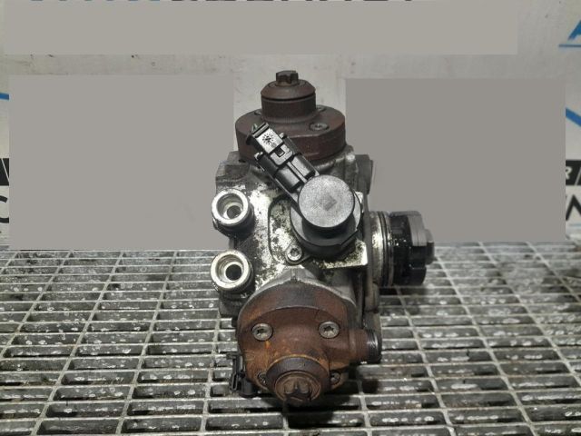 bontott VOLVO XC60 Nagynyomású Szivattyú