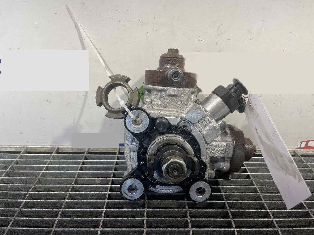 bontott VOLVO XC60 Nagynyomású Szivattyú