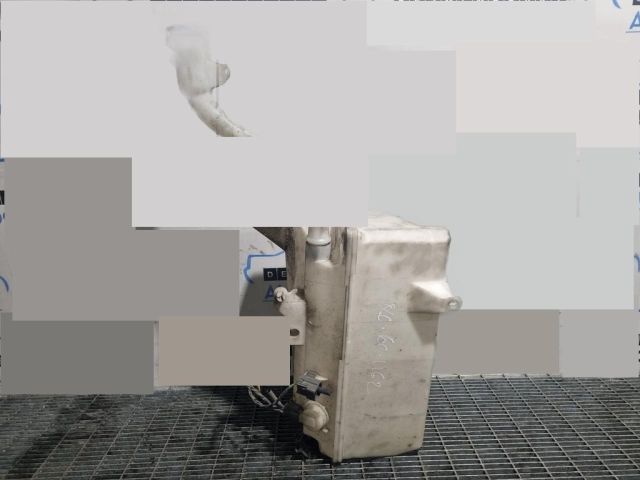 bontott VOLVO XC60 Ablakmosó Tartály