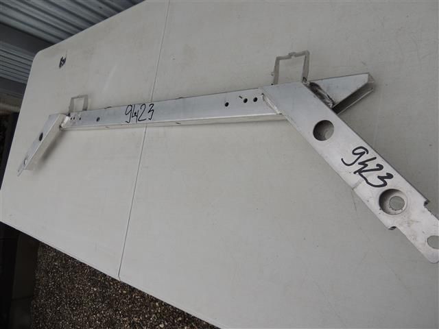 bontott VOLVO XC60 Alsó Kereszttartó