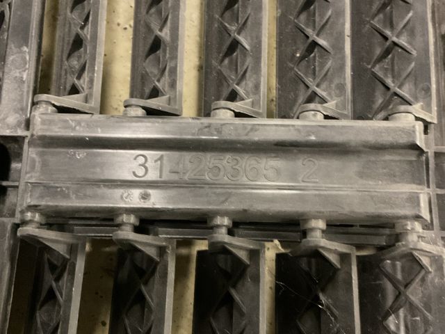 bontott VOLVO XC60 Levegőbeszívó Keret