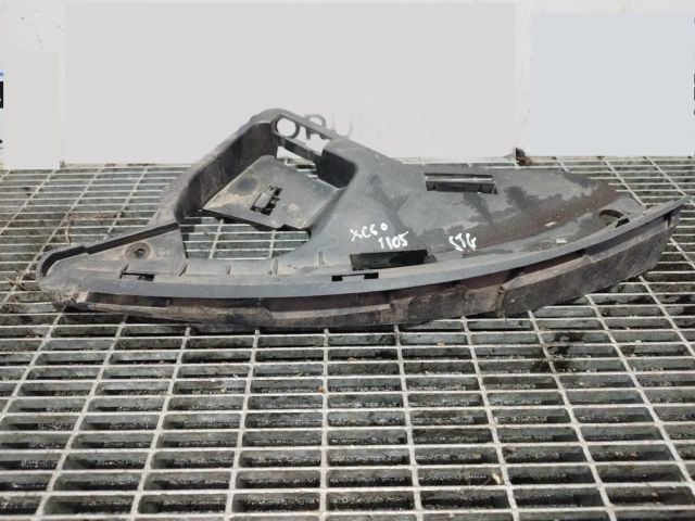 bontott VOLVO XC60 Bal Fényszóró Tartó