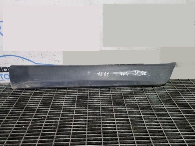 bontott VOLVO XC60 Bal hátsó Ajtó Díszléc