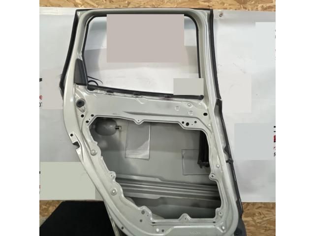 bontott VOLVO XC60 Bal hátsó Ajtó (Üres lemez)