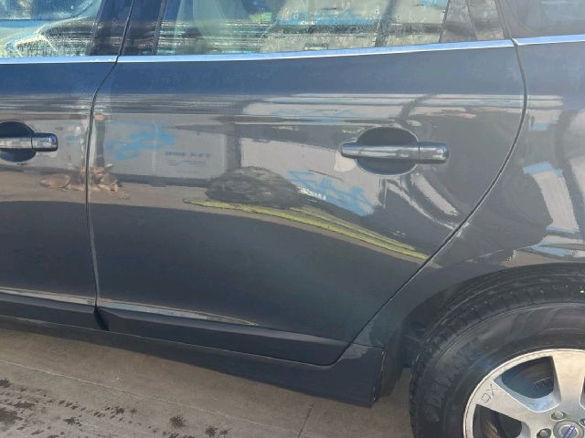 bontott VOLVO XC60 Bal hátsó Ajtó (Üres lemez)