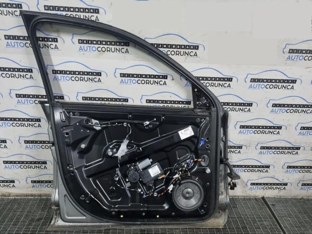 bontott VOLVO XC60 Bal hátsó Ajtó (Üres lemez)