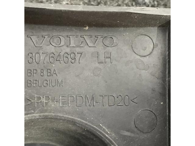 bontott VOLVO XC60 Bal hátsó Oldal Lökhárító Tartó (Műanyag)