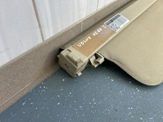 bontott VOLVO XC60 Csomagtér Roló