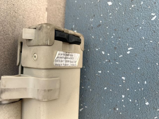 bontott VOLVO XC60 Csomagtér Roló