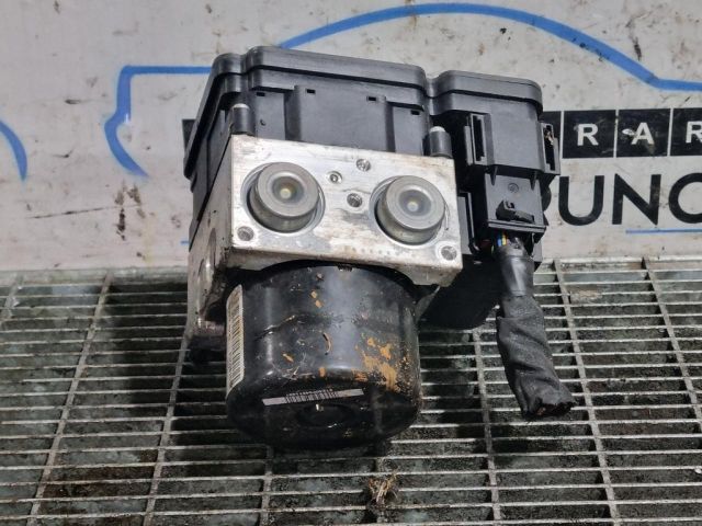 bontott VOLVO XC60 ABS Kocka