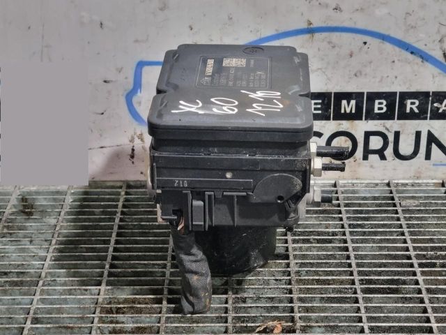 bontott VOLVO XC60 ABS Kocka