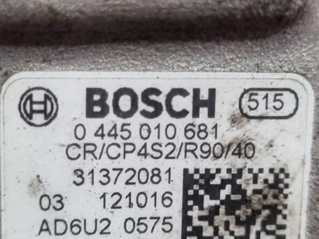 bontott VOLVO XC60 Nagynyomású Szivattyú