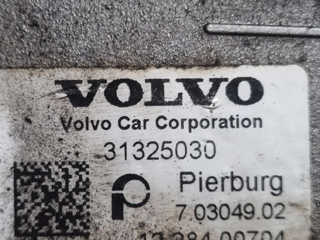 bontott VOLVO XC60 Olajhűtő