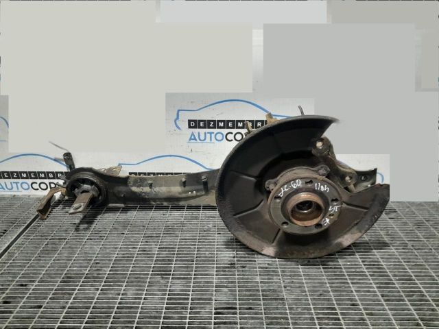 bontott VOLVO XC60 Bal hátsó Csonkállvány