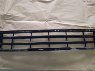 bontott VOLVO XC60 Első Lökhárító Alsó Középső Díszrács