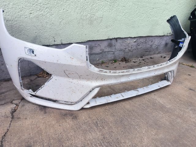 bontott VOLVO XC60 Első Lökhárító (Részeivel)