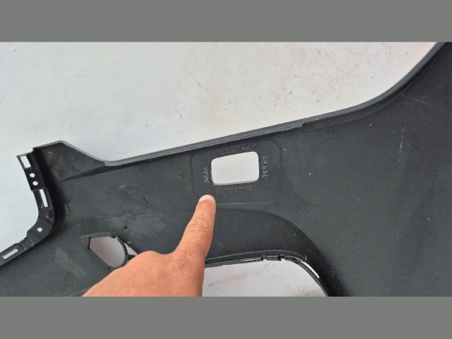 bontott VOLVO XC60 Első Lökhárító (Üresen)