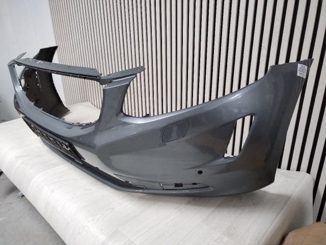 bontott VOLVO XC60 Első Lökhárító (Üresen)