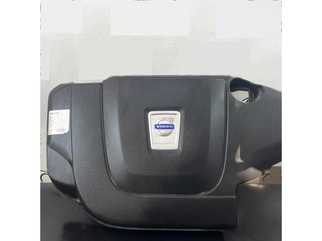 bontott VOLVO XC60 Felső Hűtőburkolat