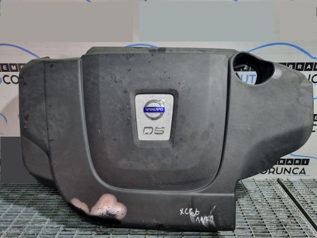 bontott VOLVO XC60 Felső Hűtőburkolat