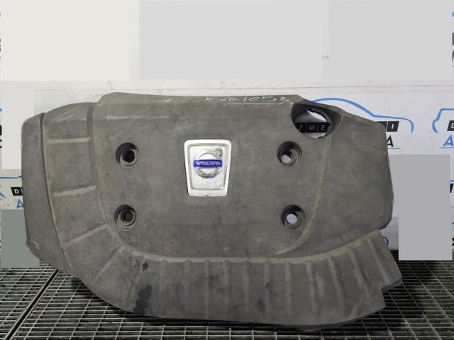 bontott VOLVO XC60 Felső Hűtőburkolat