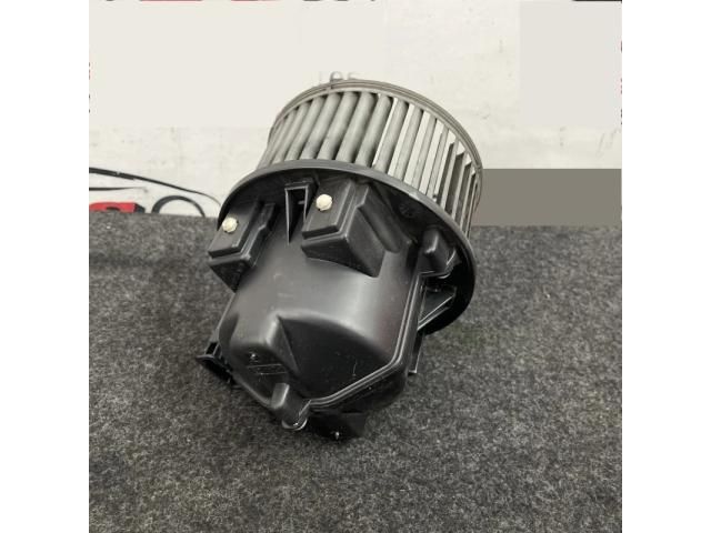 bontott VOLVO XC60 Fűtőmotor (Klímás)