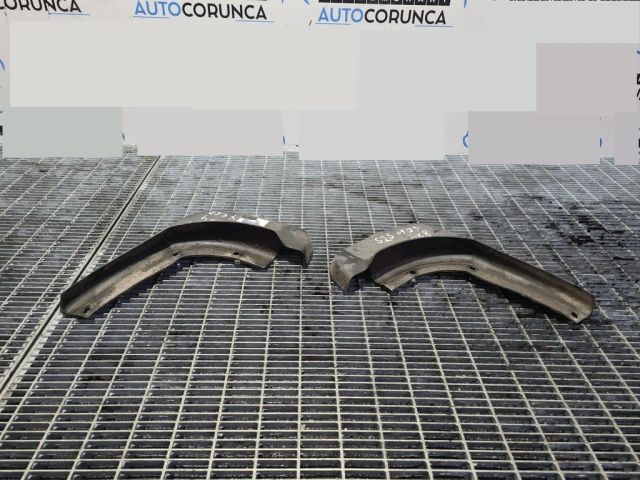 bontott VOLVO XC60 Hátsó Sárvédő Gumi Pár