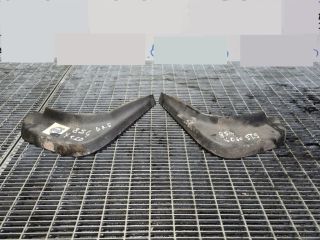 bontott VOLVO XC60 Hátsó Sárvédő Gumi Pár