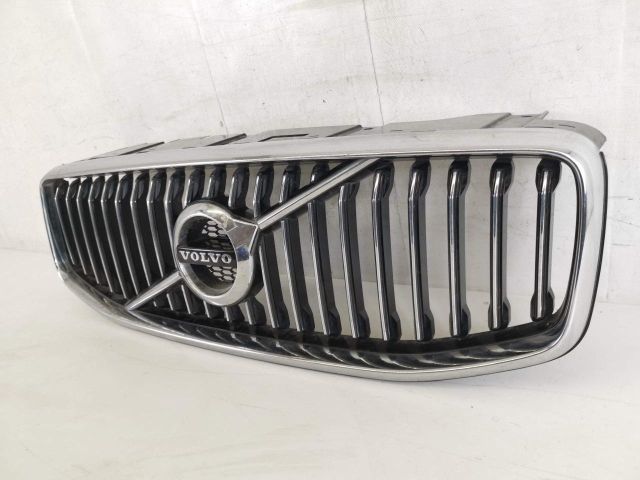 bontott VOLVO XC60 Hűtőrács