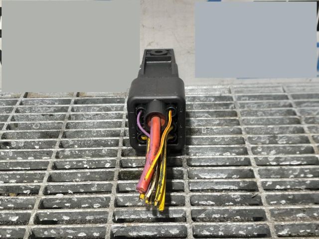 bontott VOLVO XC60 Izzító Relé