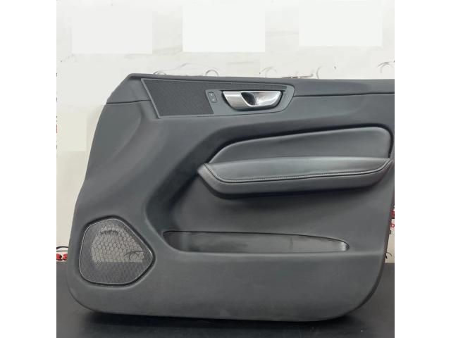 bontott VOLVO XC60 Jobb első Ajtó Kárpit