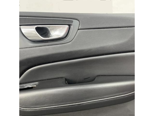 bontott VOLVO XC60 Jobb első Ajtó Kárpit
