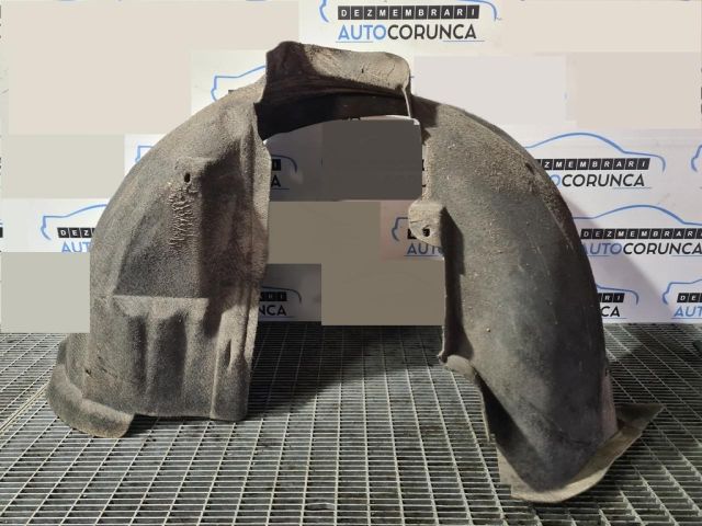 bontott VOLVO XC60 Jobb első Dobbetét (Kerékjárati, Műanyag)