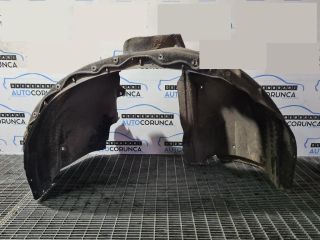 bontott VOLVO XC60 Jobb első Dobbetét (Kerékjárati, Műanyag)