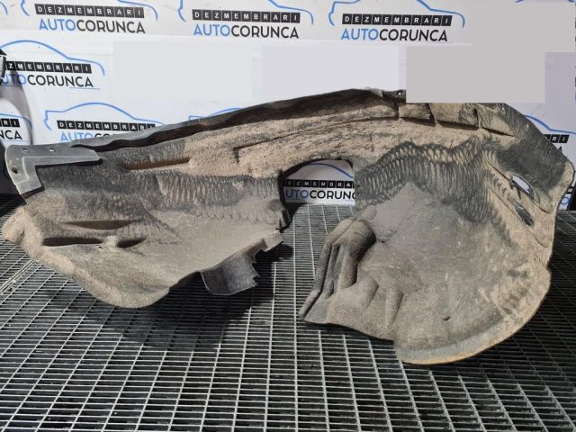 bontott VOLVO XC60 Jobb első Dobbetét (Kerékjárati, Műanyag)