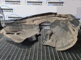 bontott VOLVO XC60 Jobb első Dobbetét (Kerékjárati, Műanyag)