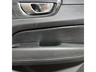 bontott VOLVO XC60 Jobb hátsó Ajtó Kárpit