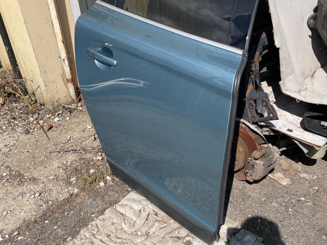 bontott VOLVO XC60 Jobb hátsó Ajtó (Részeivel)