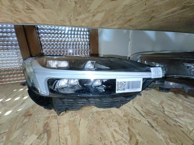 bontott VOLVO XC60 Jobb Ledes Fényszóró