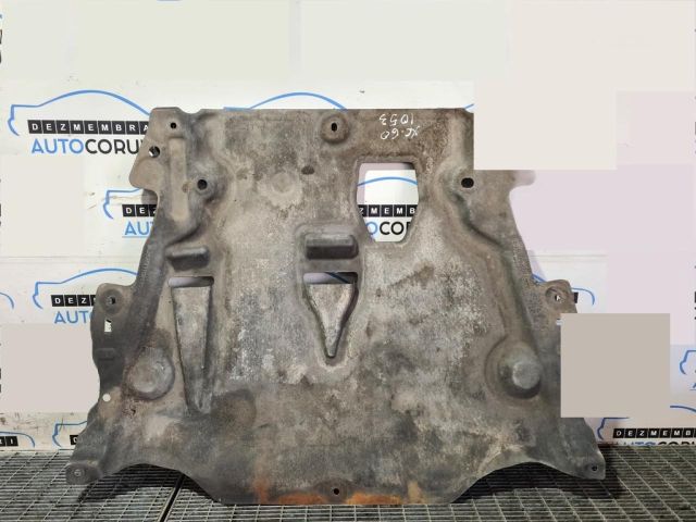 bontott VOLVO XC60 Kartervédő