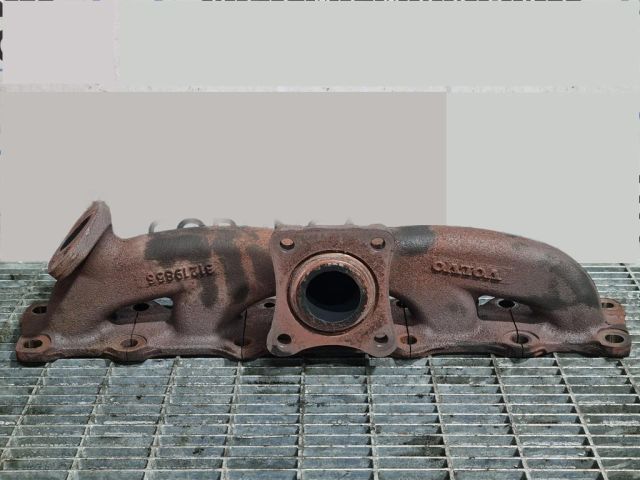 bontott VOLVO XC60 Kipufogó Közösítő