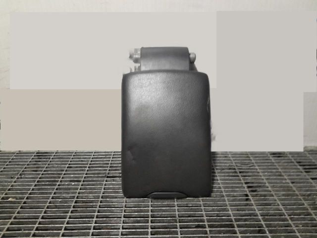 bontott VOLVO XC60 Könyöklő