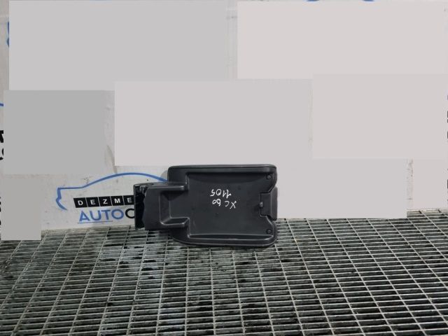 bontott VOLVO XC60 Könyöklő