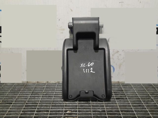 bontott VOLVO XC60 Könyöklő