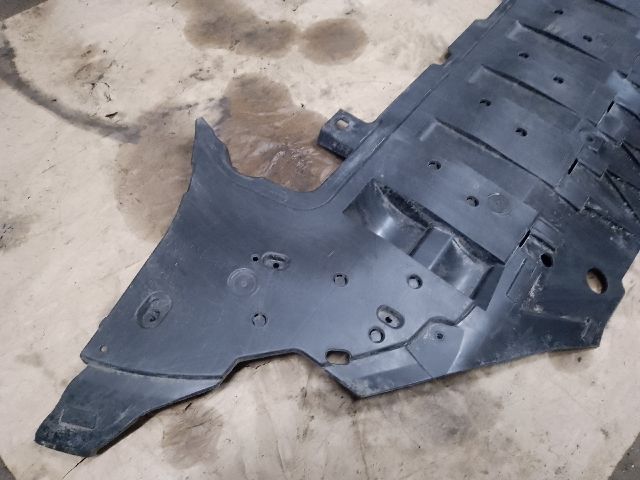 bontott VOLVO XC60 Légterelő