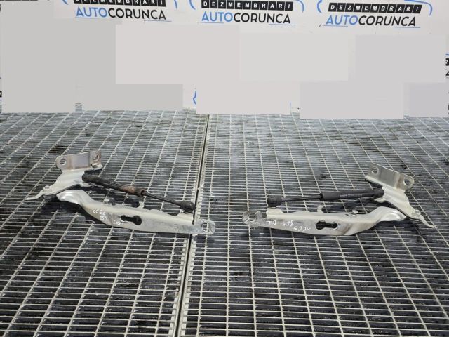 bontott VOLVO XC60 Motorháztető Zsanér Pár