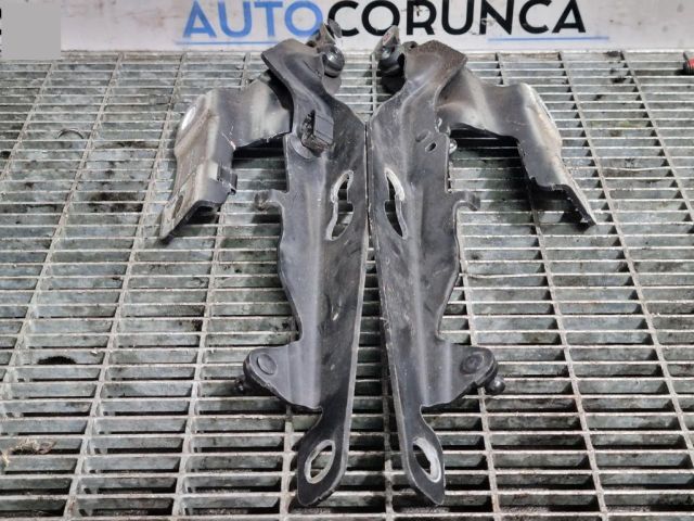 bontott VOLVO XC60 Motorháztető Zsanér Pár