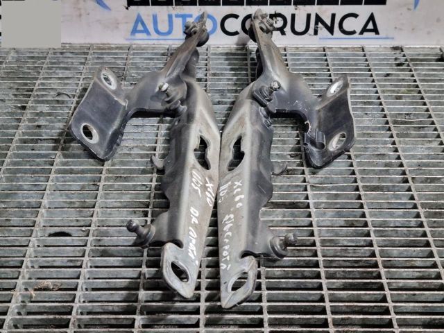 bontott VOLVO XC60 Motorháztető Zsanér Pár