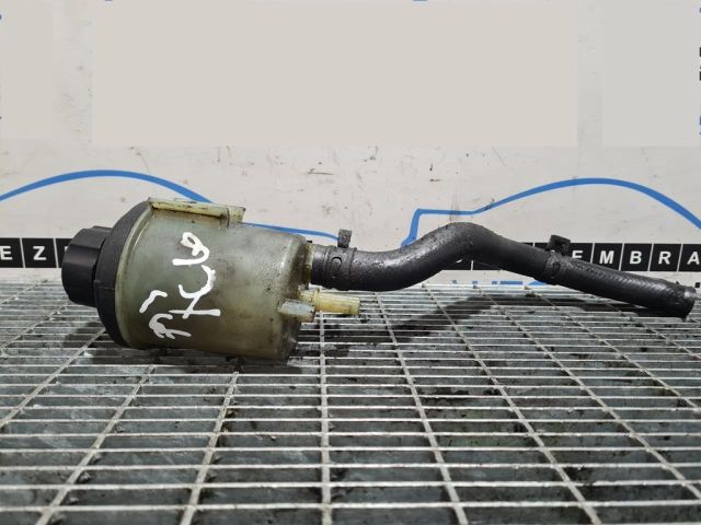 bontott VOLVO XC60 Szervóolaj Tartály